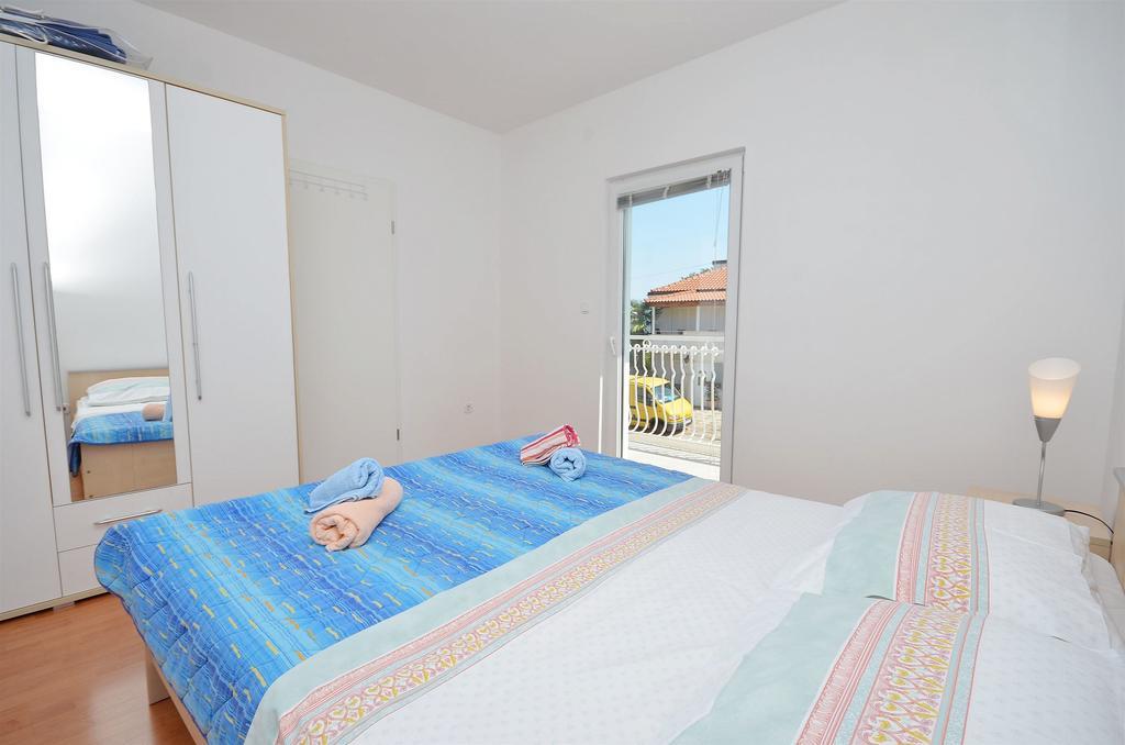 Apartments Sime Vodice Eksteriør bilde